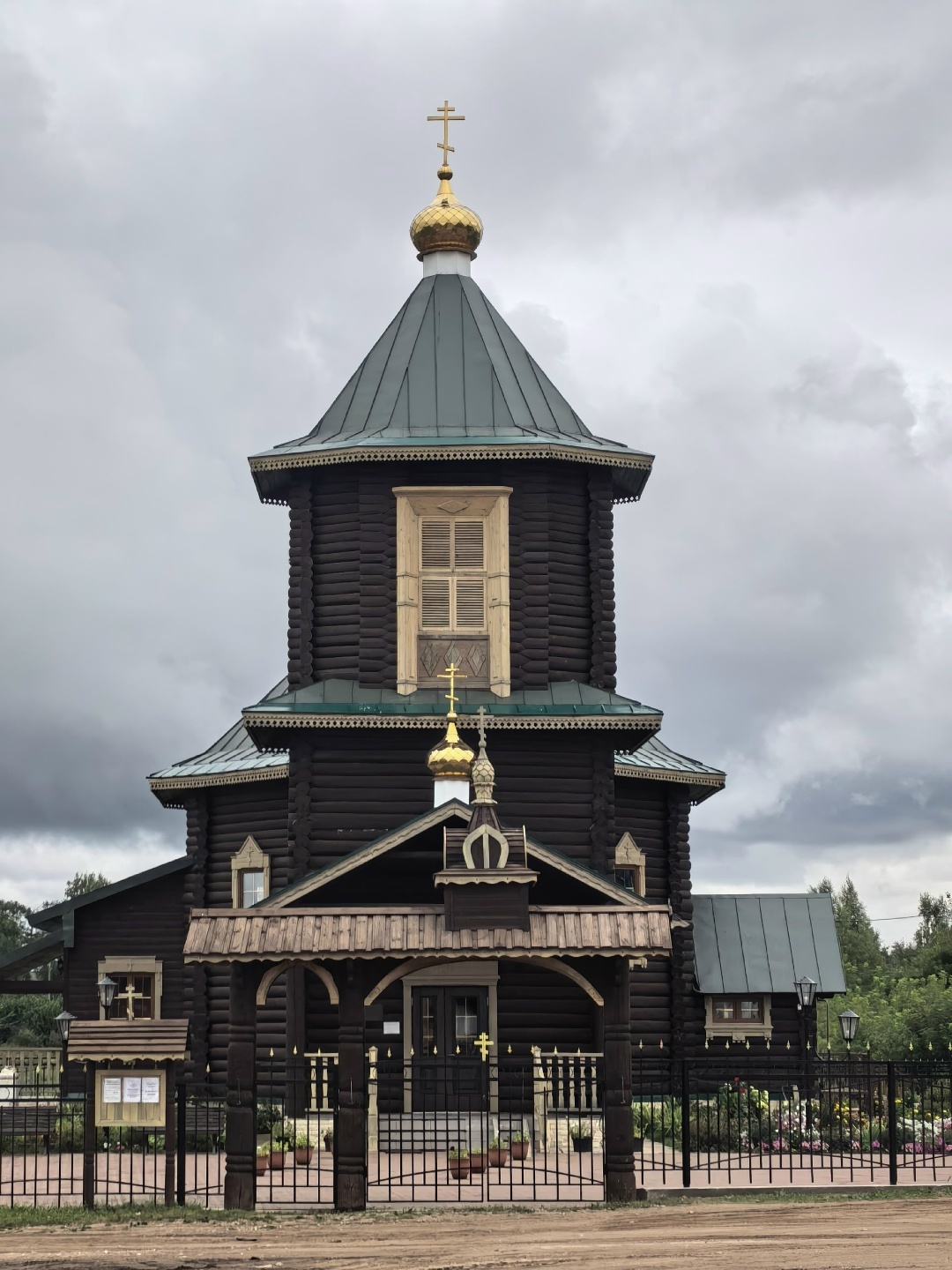 Храм преподобного Лазаря Галисийского