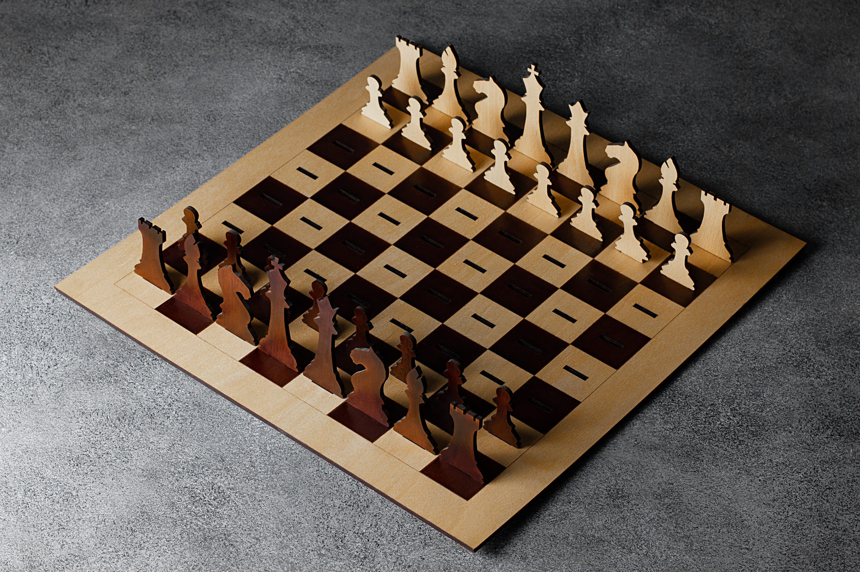 Создание шахматной доски. Шахматы из фанеры. Шахматная доска деревянная. Шахматная доска из фанеры. Шахматы из дерева.