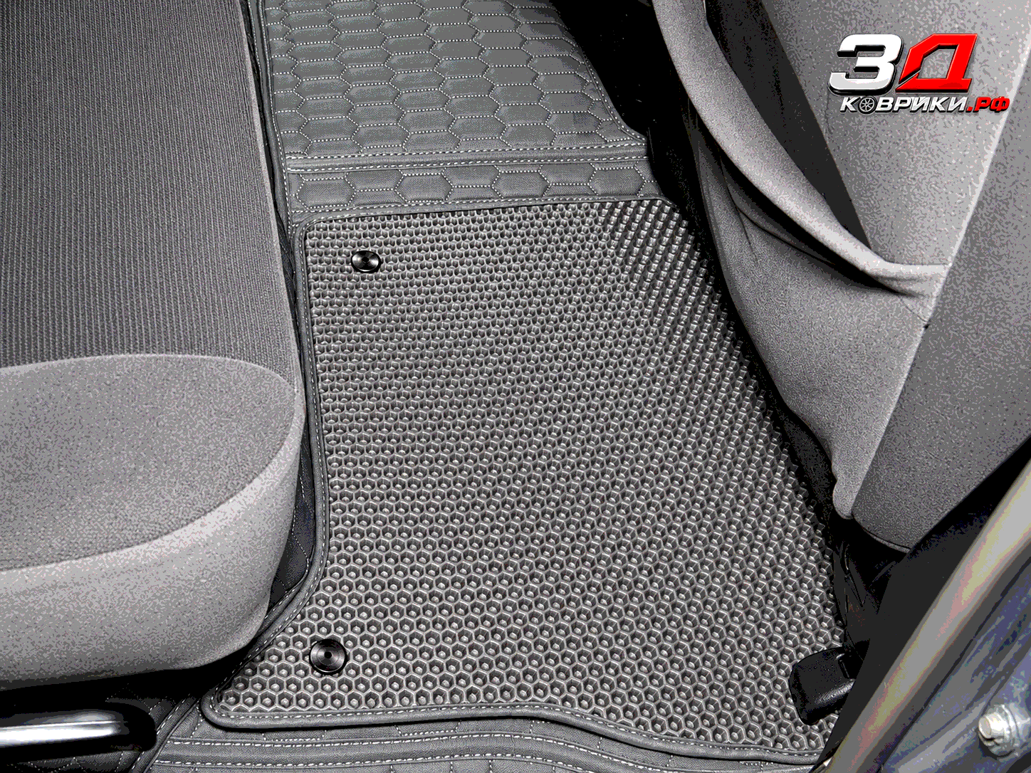 3D коврики Mitsubishi Pajero — фото готовой работы 5