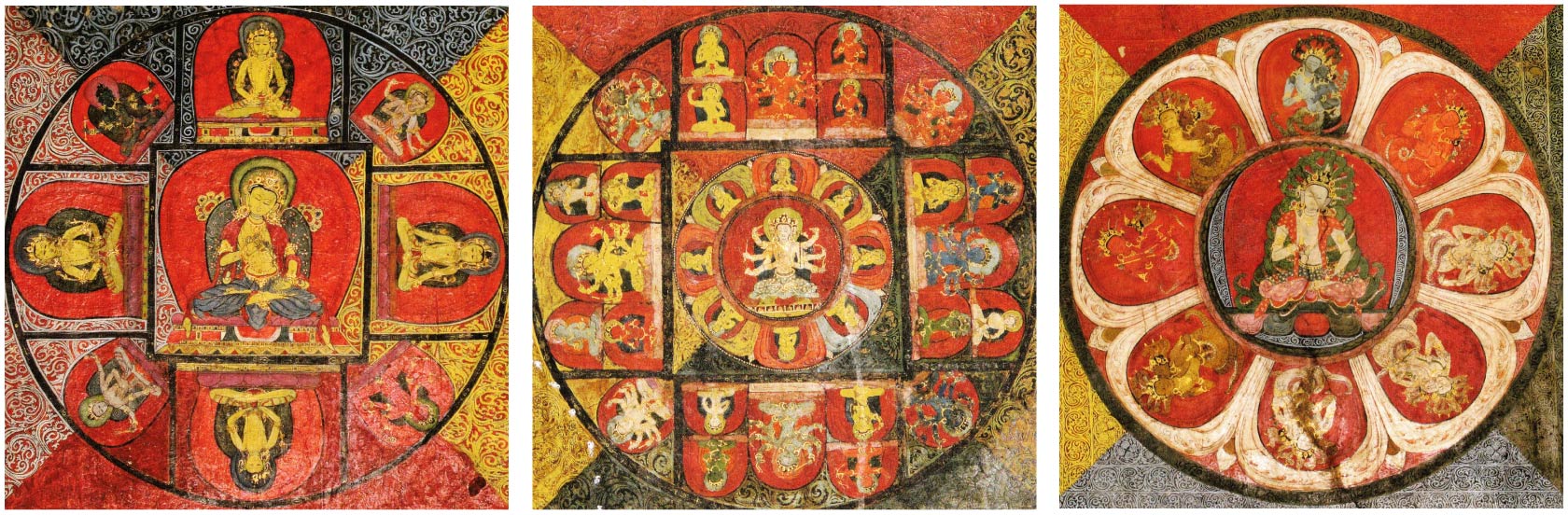 Фрески с тантрическими мандалами на втором этаже монастыря Джампа Лакханг в Ло-Мантанге