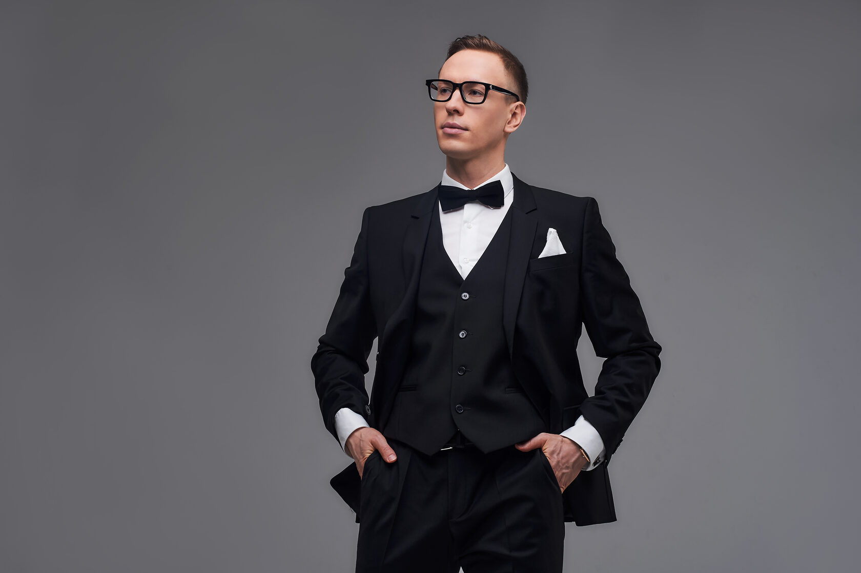 Дмитрий Каратаев - медийный ведущий мероприятий и шоумен