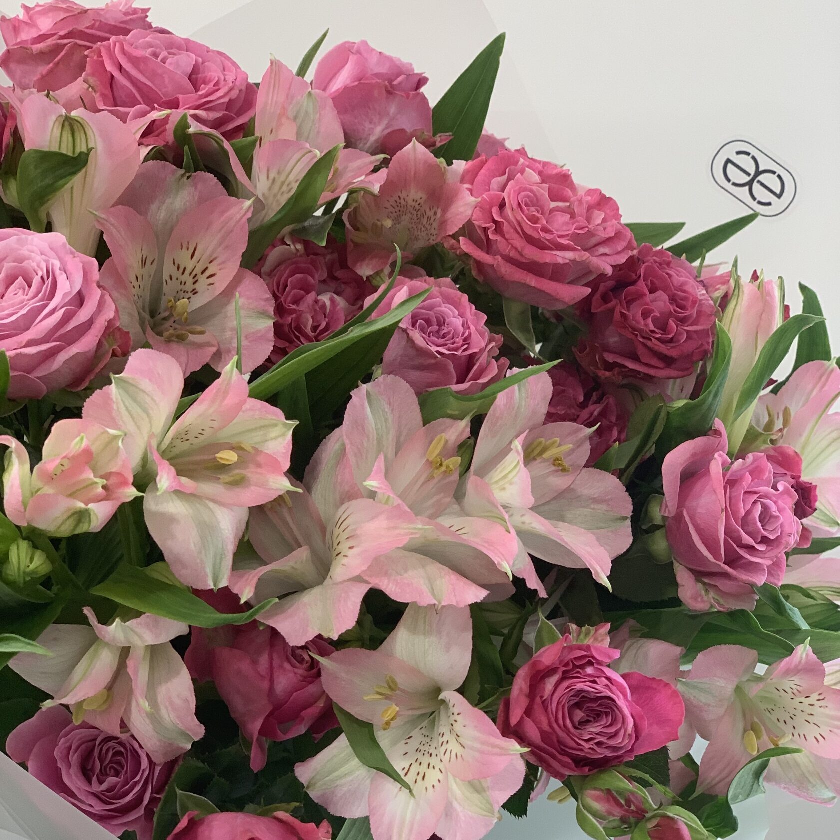 Как ухаживать за цветочной композицией / Buket29.ru