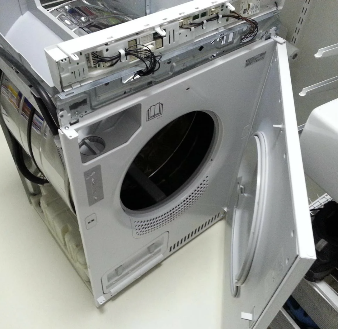 Ремонт стиральных машин asko. Сушильная машина Asko t884xlhp. Asko t781. Стиральная машина Asko 6500. Разобранная стиральная машина.