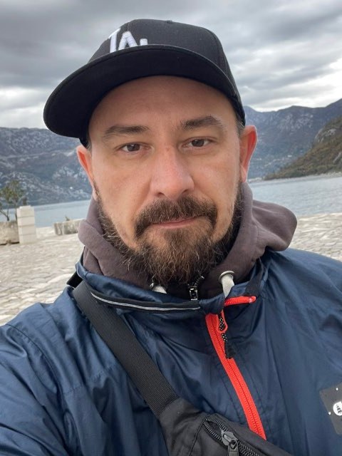 Роман Савинов