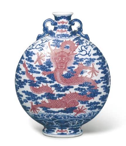 https://antiqueland.ru/userfiles/11_White_Porcelain_Moonflask_in_Pink_and_Blue_Enamel.jpg