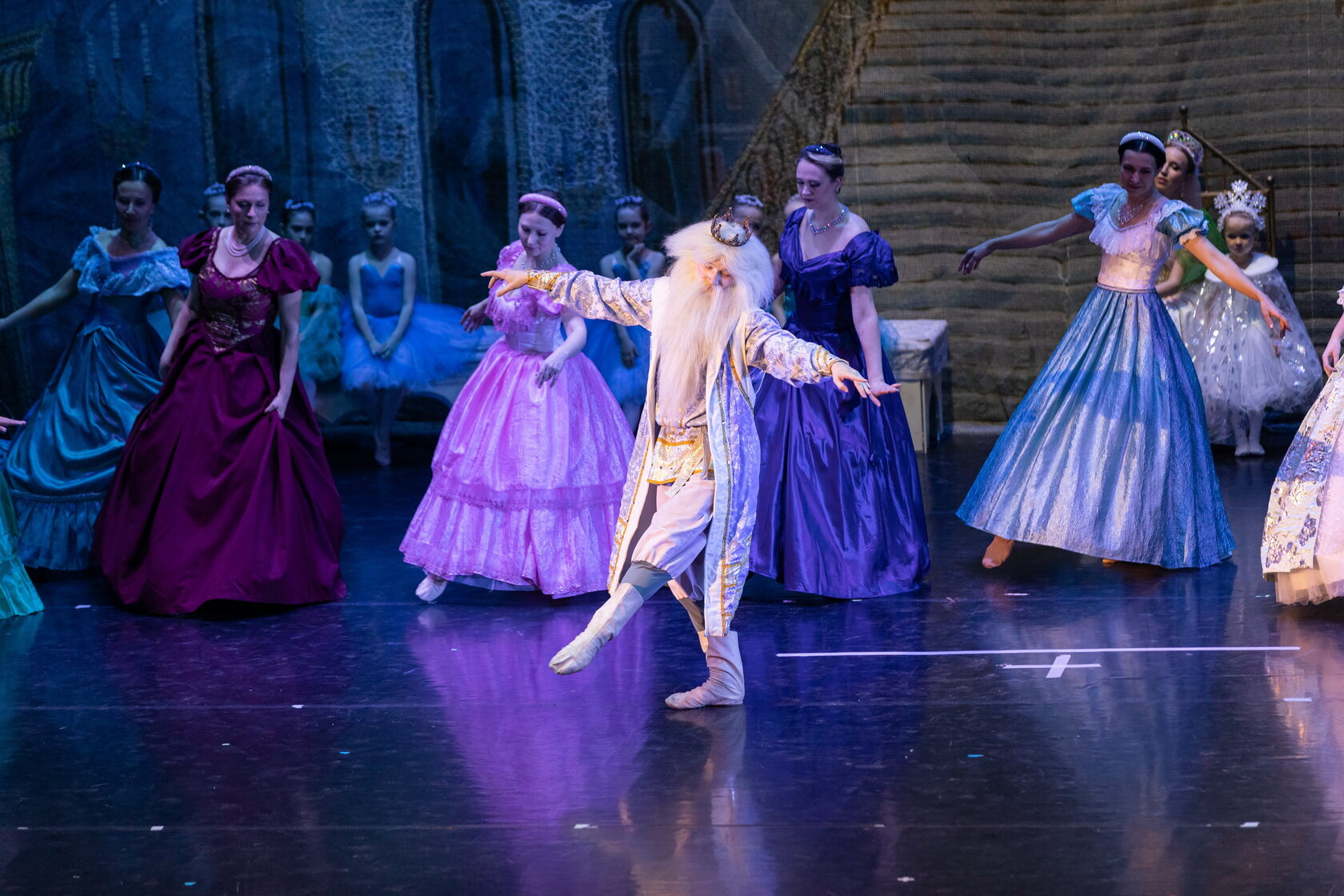 балет лебединое озеро. балета 2022. сцена балета. балета 2022. сердце балета.