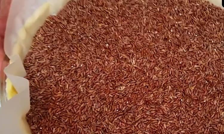 Приготовление пирога киш с курицей, грибами и сыром: шаг 9