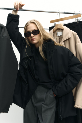 Куртка женская черная демисезонная