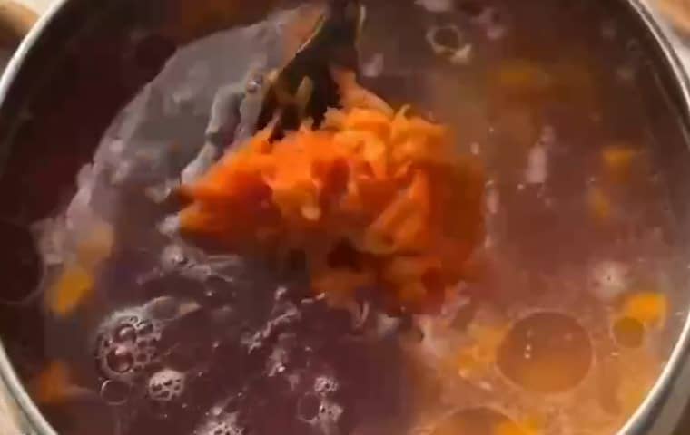 Приготовление борща с тыквой: шаг 7