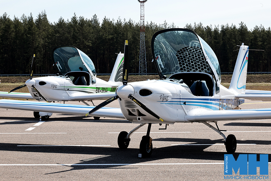 2026 04 22 politika poseshhenie muzeya i aerodroma s prezidentom miczevich 2 7 kopiya