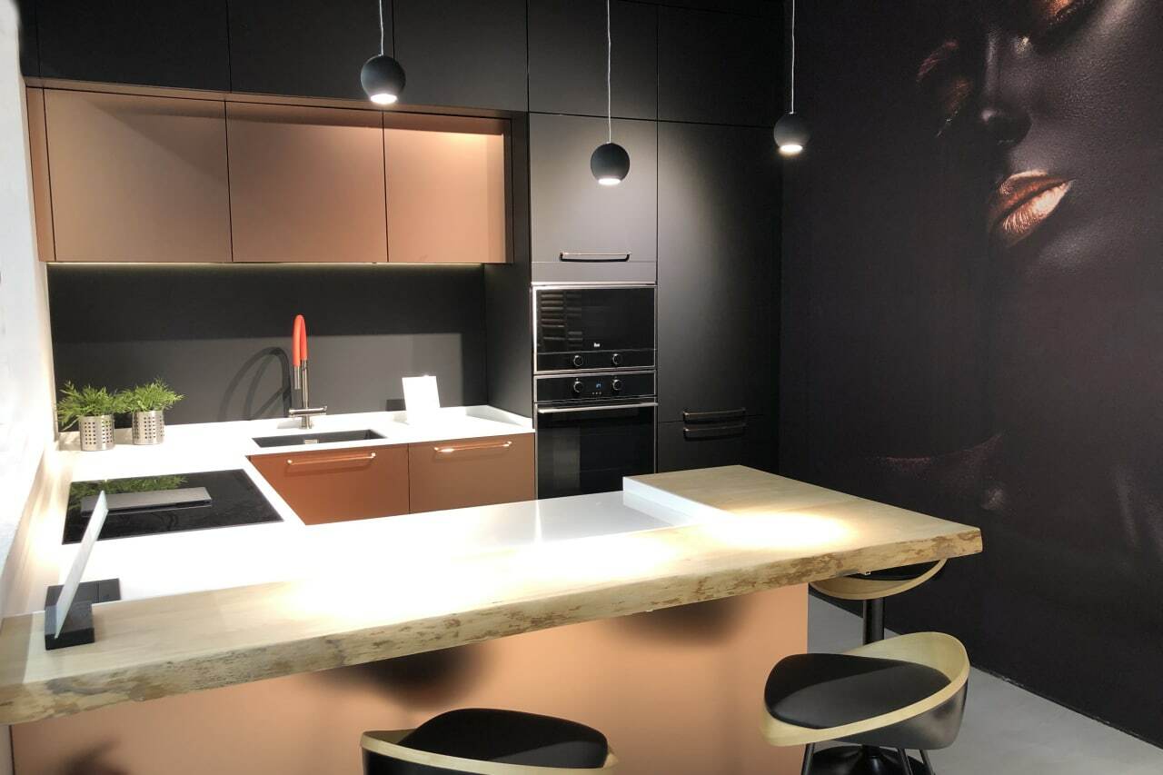 п-образная кухня из МДФ в пленке ПВХ