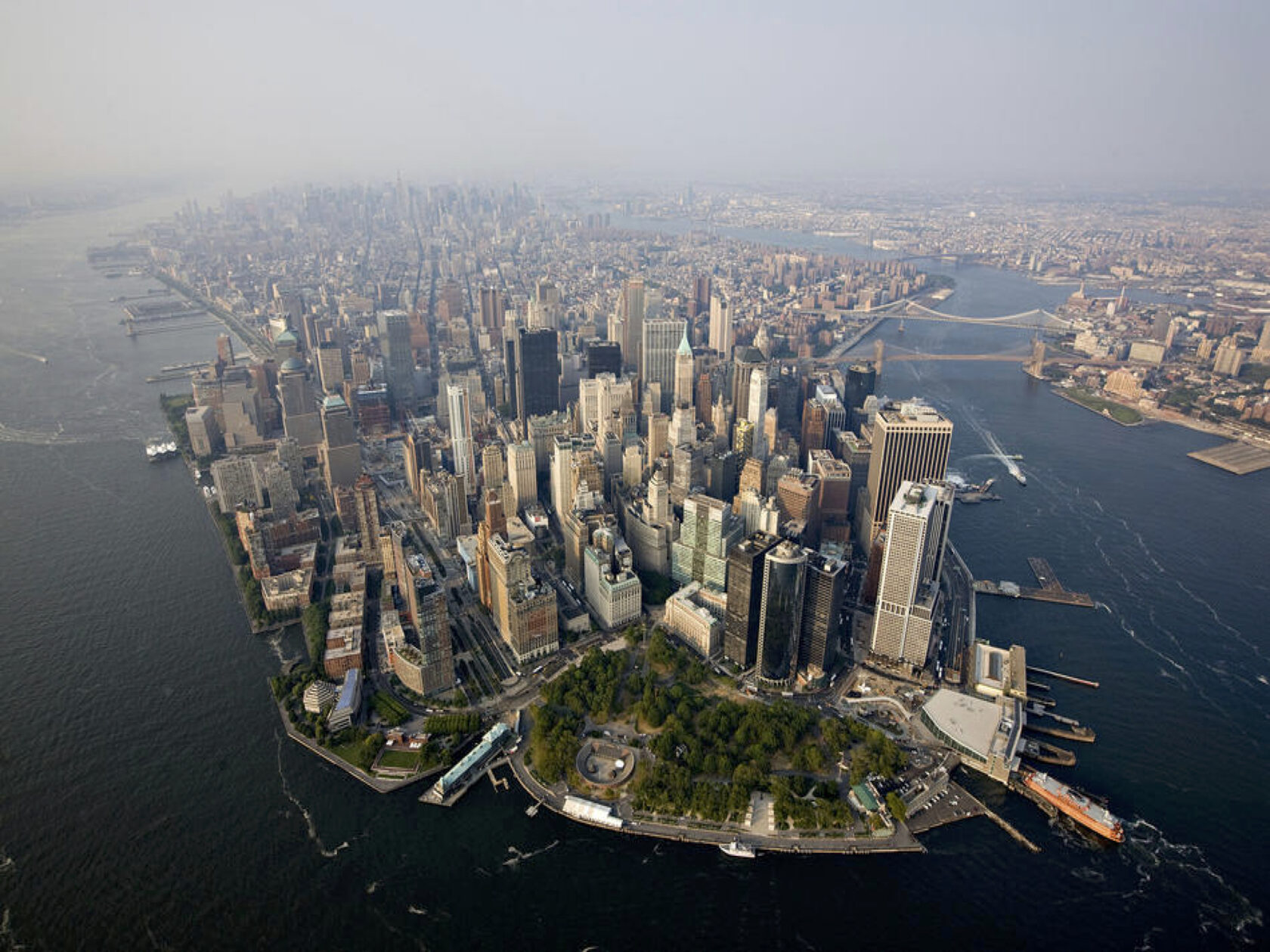 New work city. Манхэттен остров в Нью-Йорке. Нью-Йорк Манхэттен с высоты. Манхэттен остров в Нью-Йорке вид сверху. Нью-Йорк Манхэттен вид сверху.