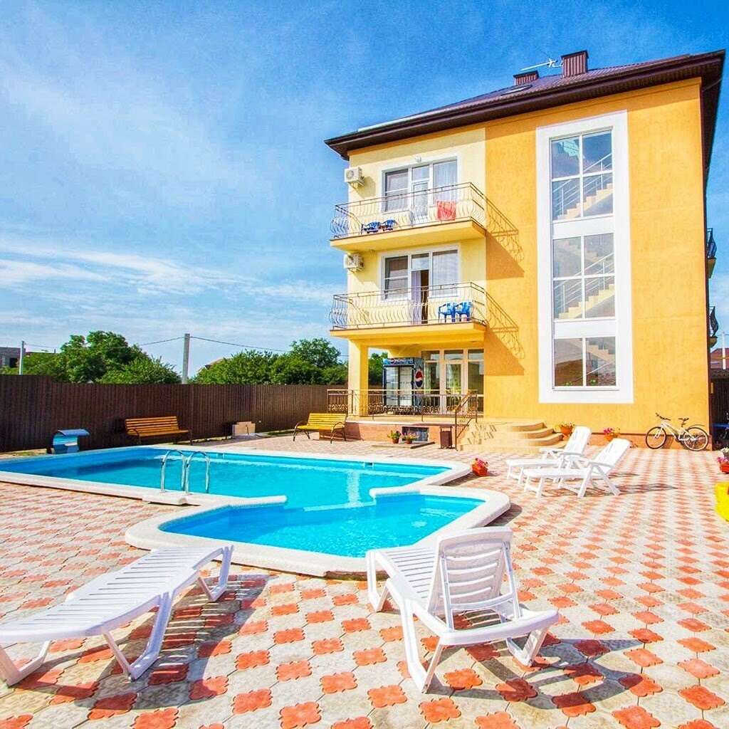 Бунгало анапа. Веселый бегемот анапа. Школьная 24. Анапа домик у моря с бассейном. Джемете гостевой дом.