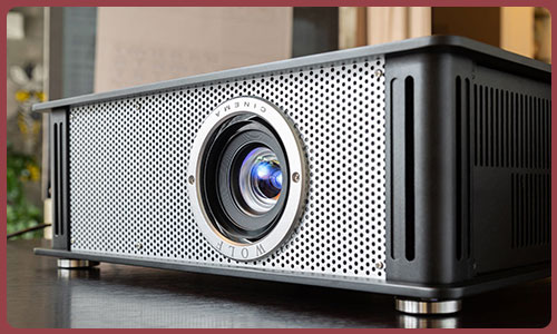 Проектор для домашнего кинотеатра Wolf Cinema