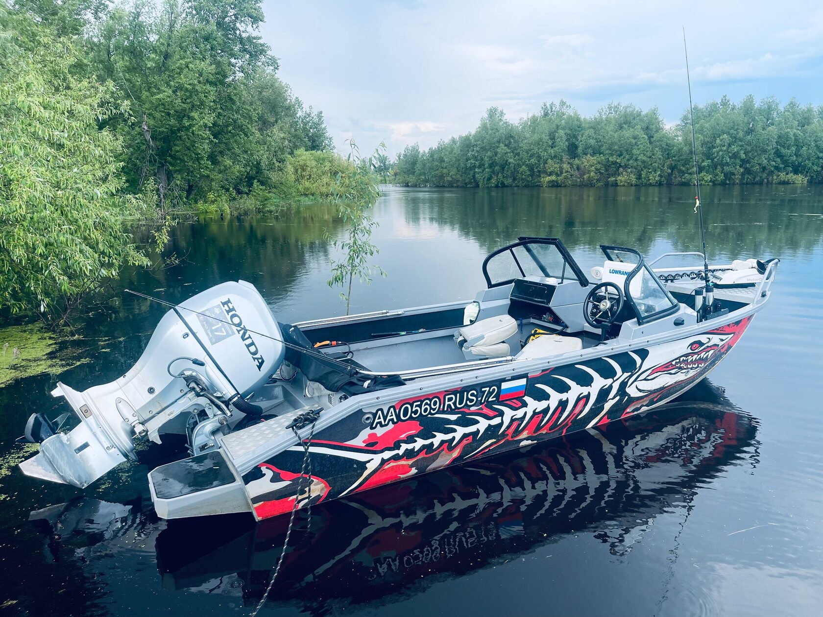 Волжанка 50 фиш на воде