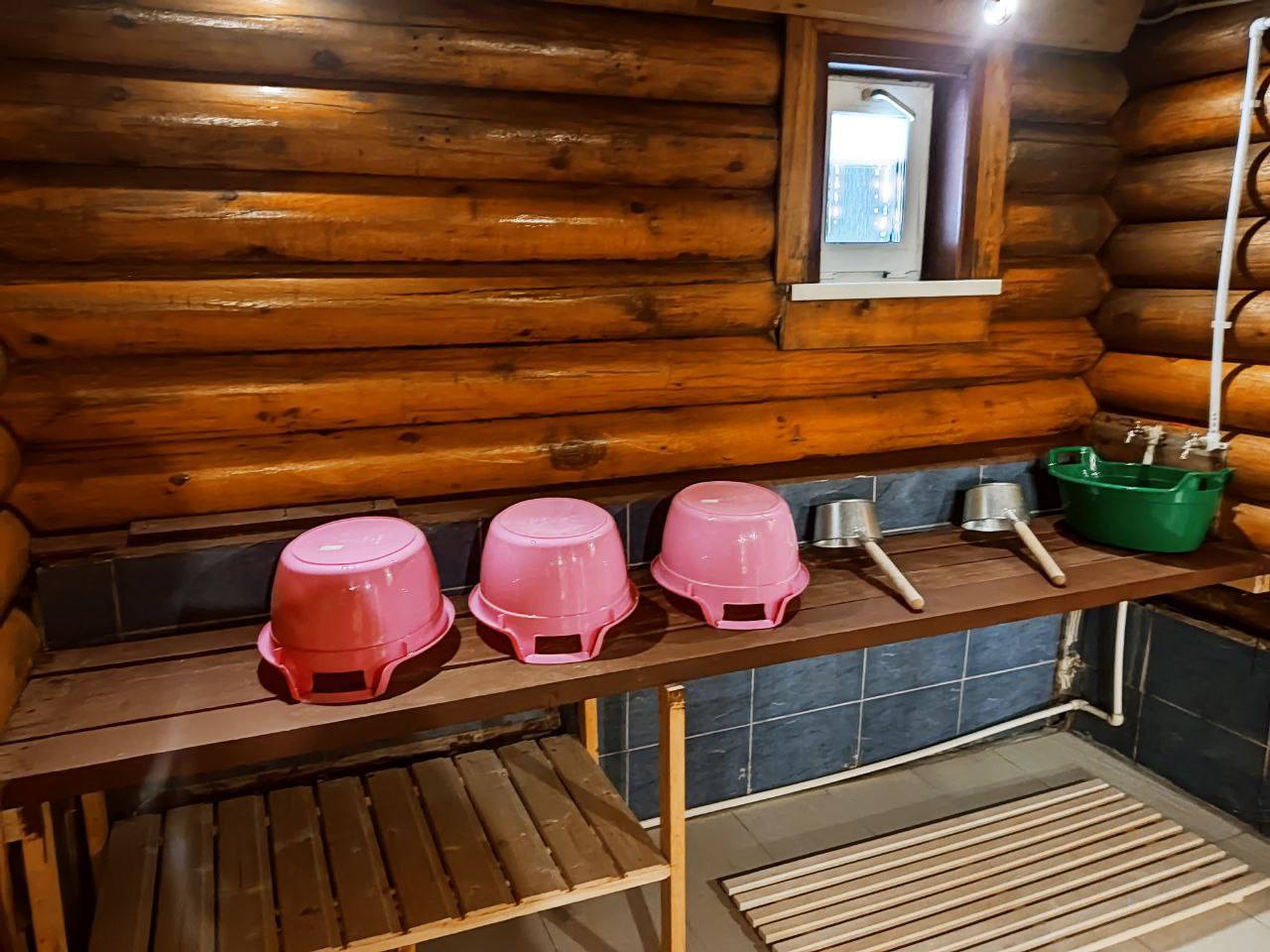 снять 2 этажный дом. красивый дом с бассейном. коттедж. вилла в2 симферополь. двухэтажный дом с бассейном.