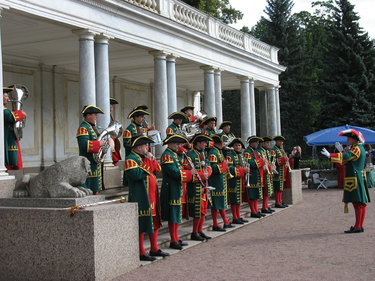 каспийский полк в петергофе