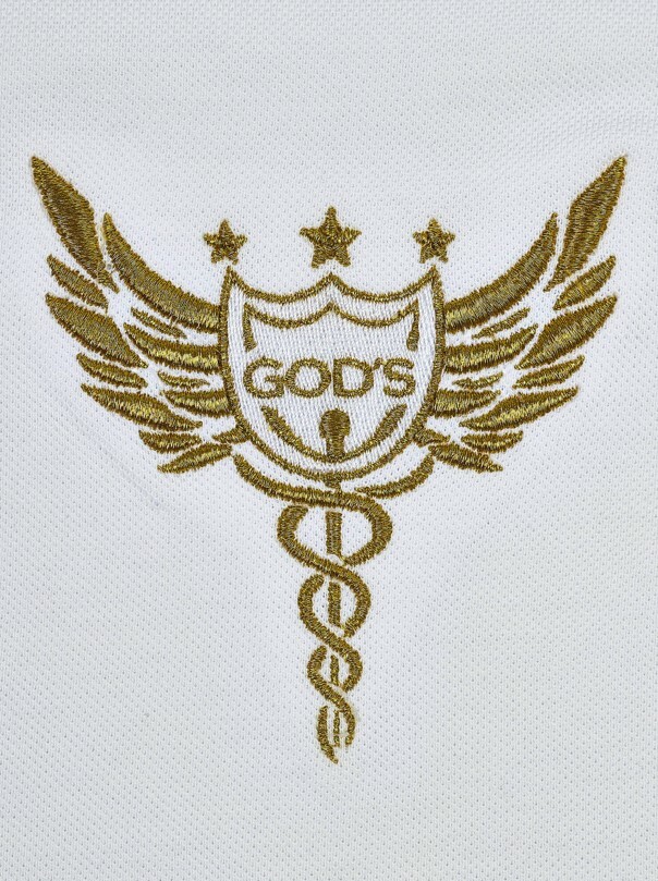 Вышивка логотипов и надписей на поло в Москве | швейно-печатное ...