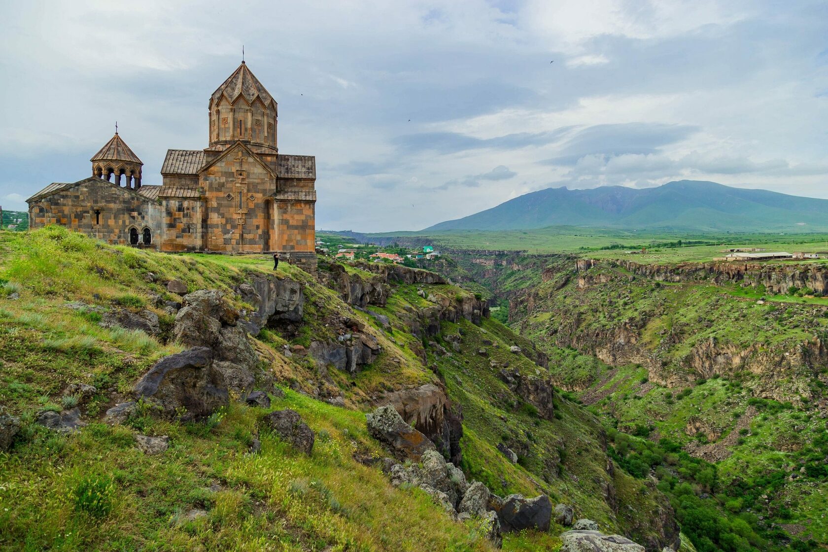 Ошакан Армения монастырь