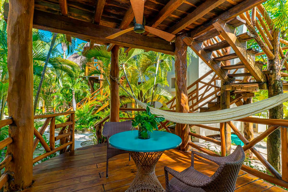 На фото: отель Mahekal Beach Resort в Мексике на Плайя-дель-Кармен