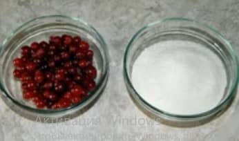 Приготовление варенья из клюквы на зиму: шаг 1