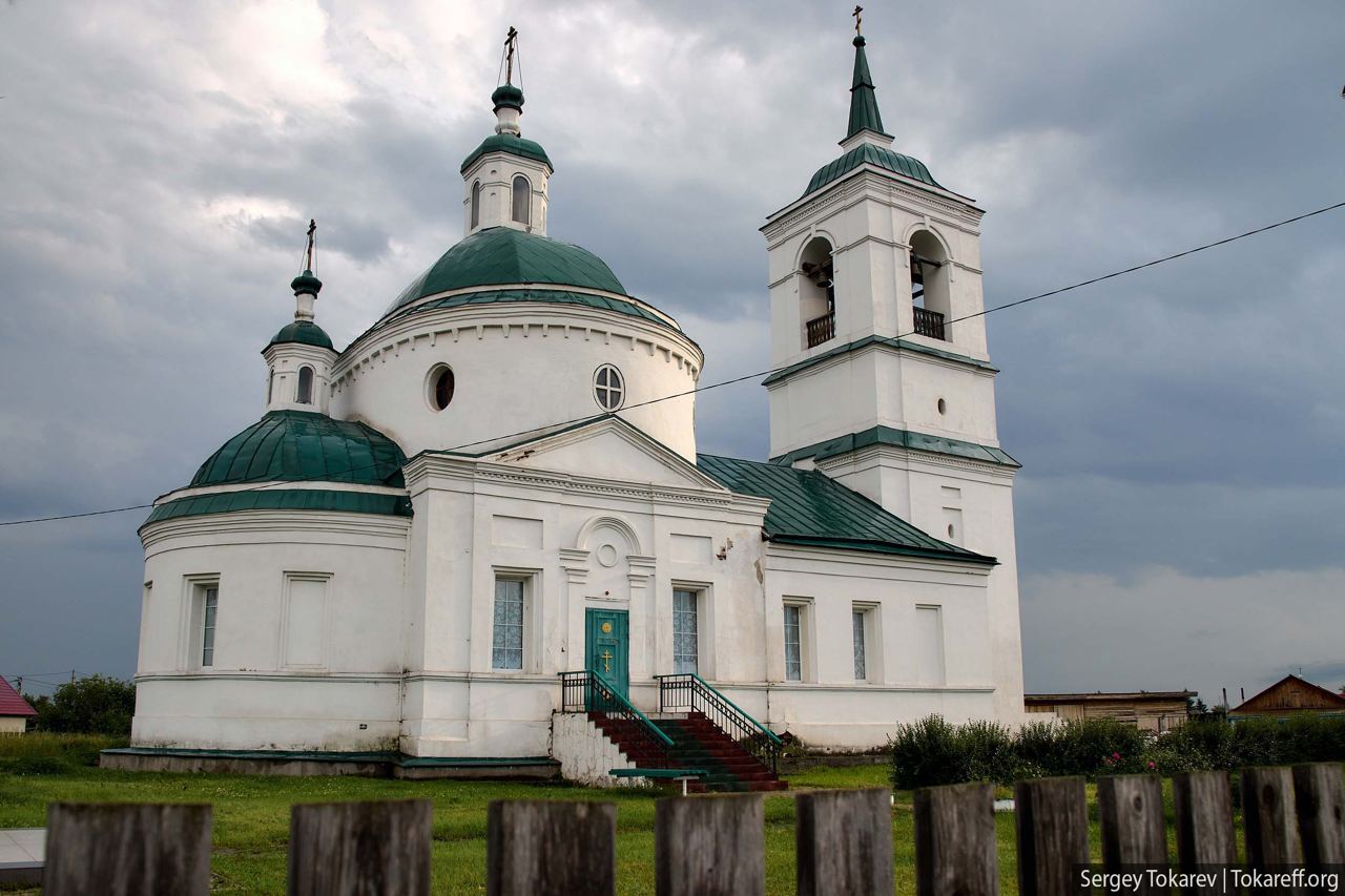 Частоостровское. Церковь в Частоостровском Красноярский край. Частоостровское школа.