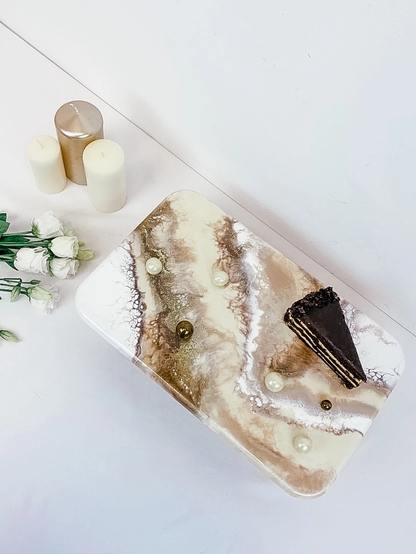 часы из смолы. силиконовые чехлы под мрамор для телефонов. школа смолы. поделка галактика. техники рисования эпоксидной смолой.