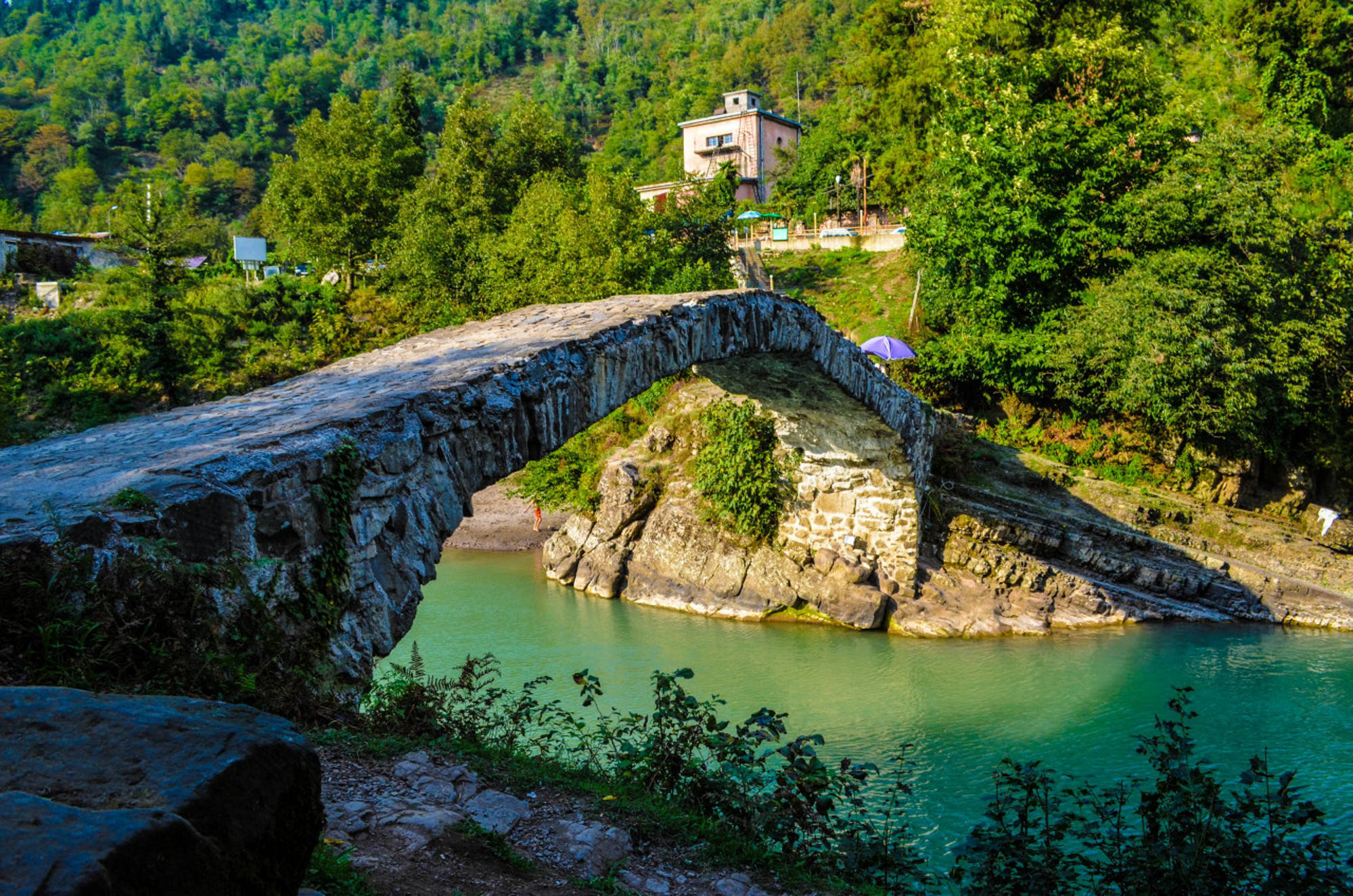 Водопад Махунцети Грузия