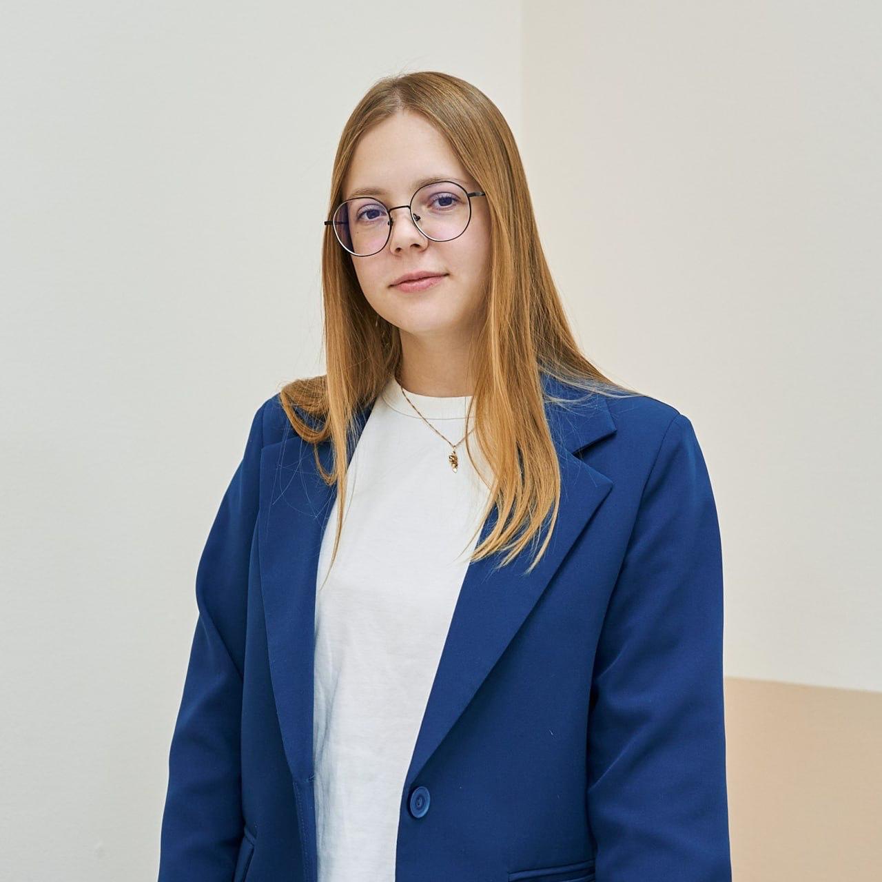 Ищу удалённую работу или гибрид. Есть опыт работы в психологии около 5 лет с детьми, педагогами и родителями. Сейчас в основном рассматриваю работу в области HR деятельности. Знаю на что обращать внимания при формировании психологического портрета кандидата, чтобы выбрать именно того самого для команды. Обращаю внимания не только на навыки и умения, но и на психологические особенности. В течении нескольких лет изучаю вопрос мотивации, конфликтологии и коммуникационную сферу. Считаю, что мои навыки и опыт могут быть полезны как HR специалисту.