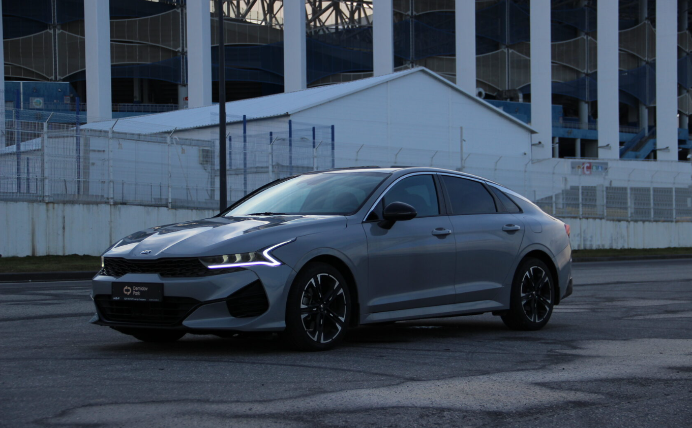 аренда и прокат Kia K5 в Нижнем Новгороде автопрокат Демидов Парк