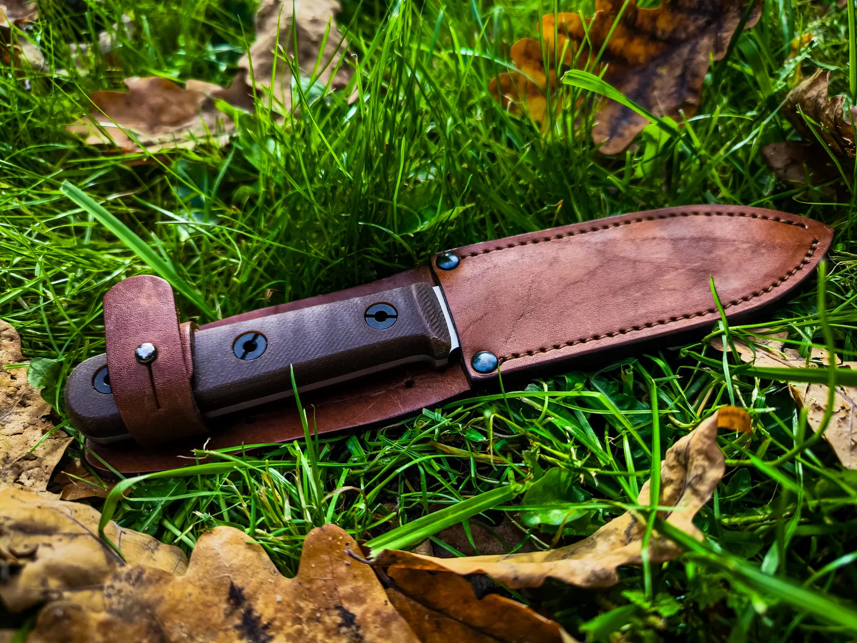 Обратная сторона ножен Kephart и рукоять Micarta