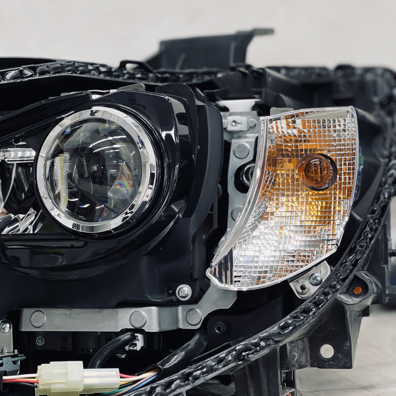 Автостудия Headlamp61