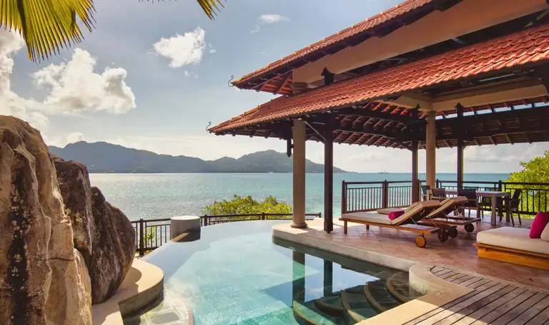 Club Med Seychelles — вилла с частным бассейном и видом на океан