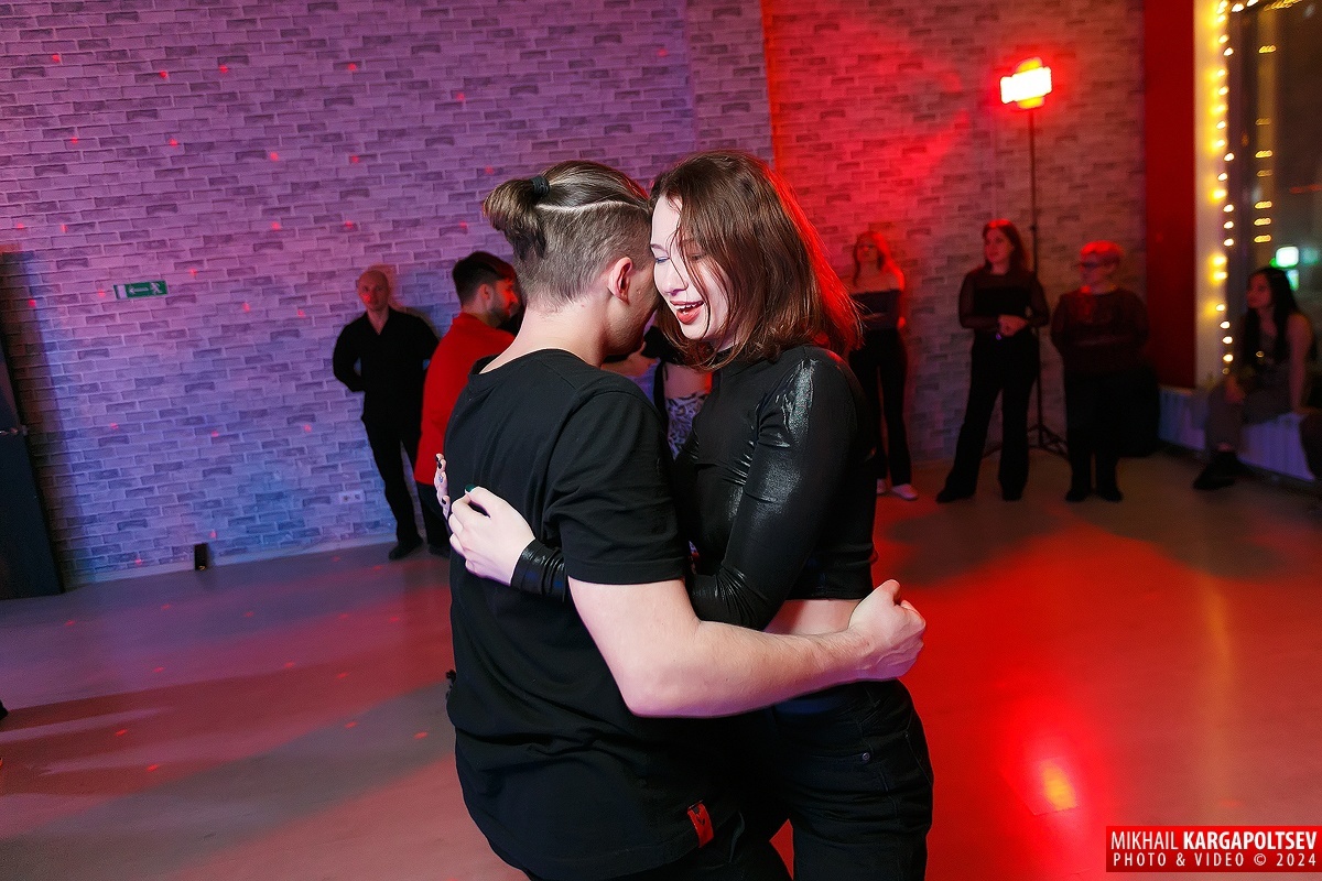 Михаил русаков сальса бачата. Танец бачато. Luis díaz бачата. Бачата гонсалес морэна. Сальса бачата кизомба.