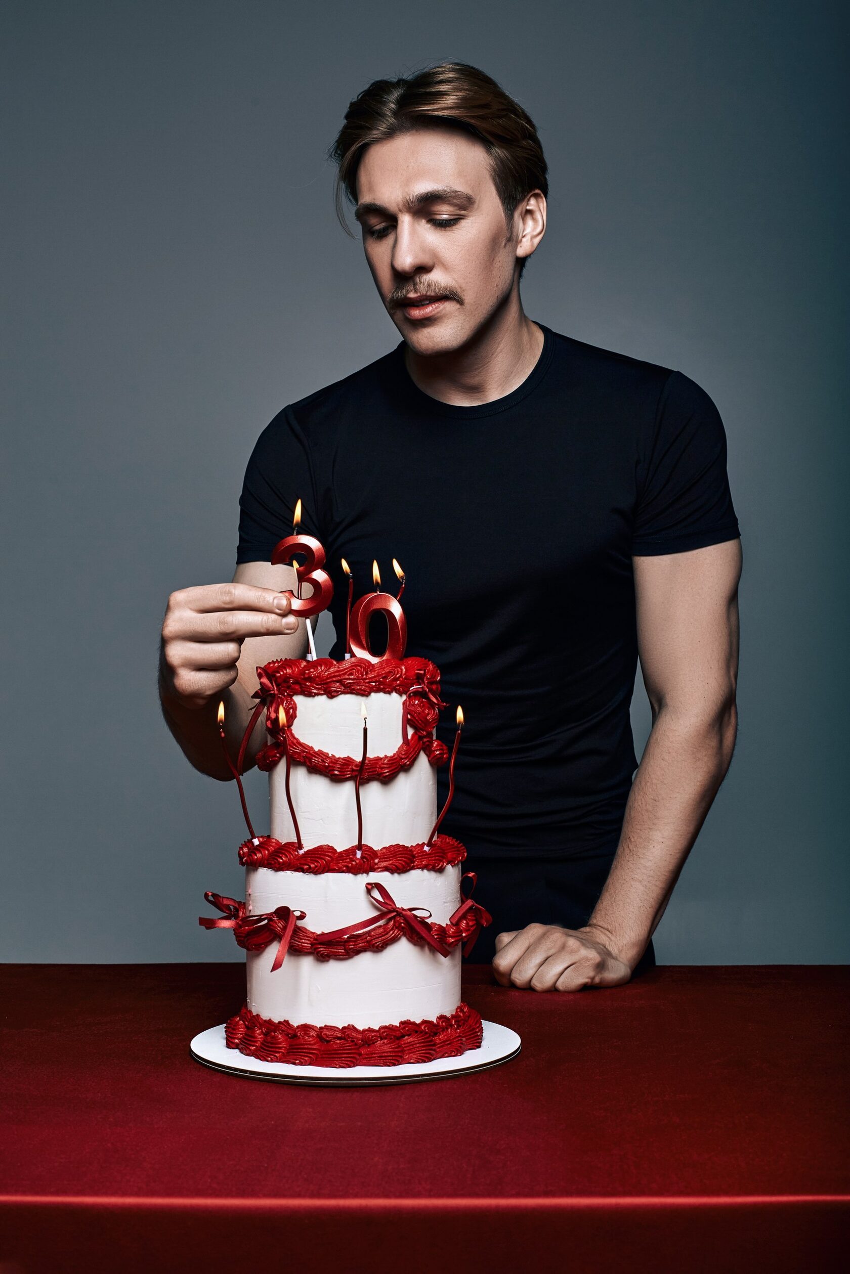 Ведущий публичных мероприятий Никита Анисимов