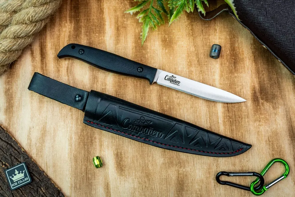Kizlyar Supreme Companero in CPM S35VN steel with black G10 handle and leather sheath
