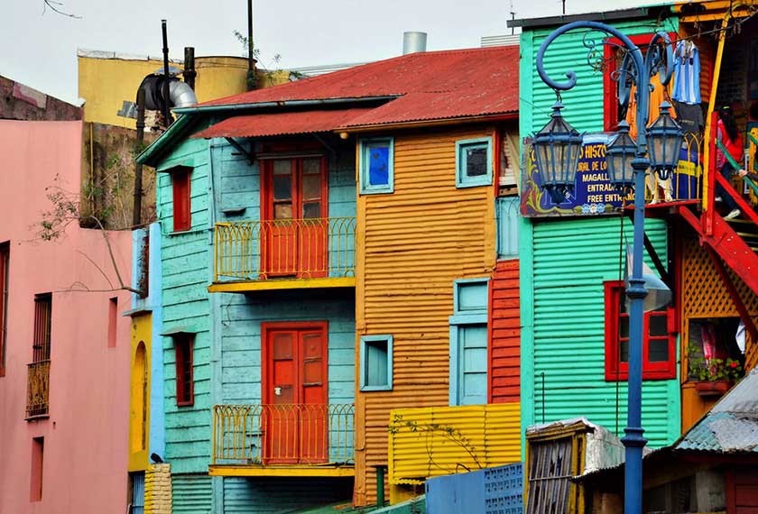 Разрушаем легенды. Почему Ля Бока такая цветная?