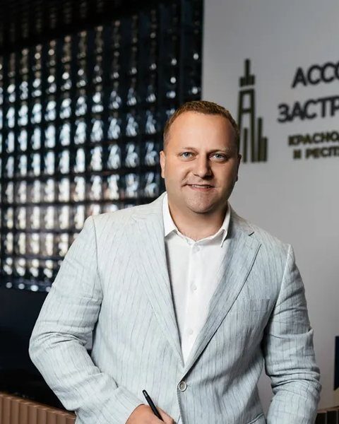 Олег Колмычек