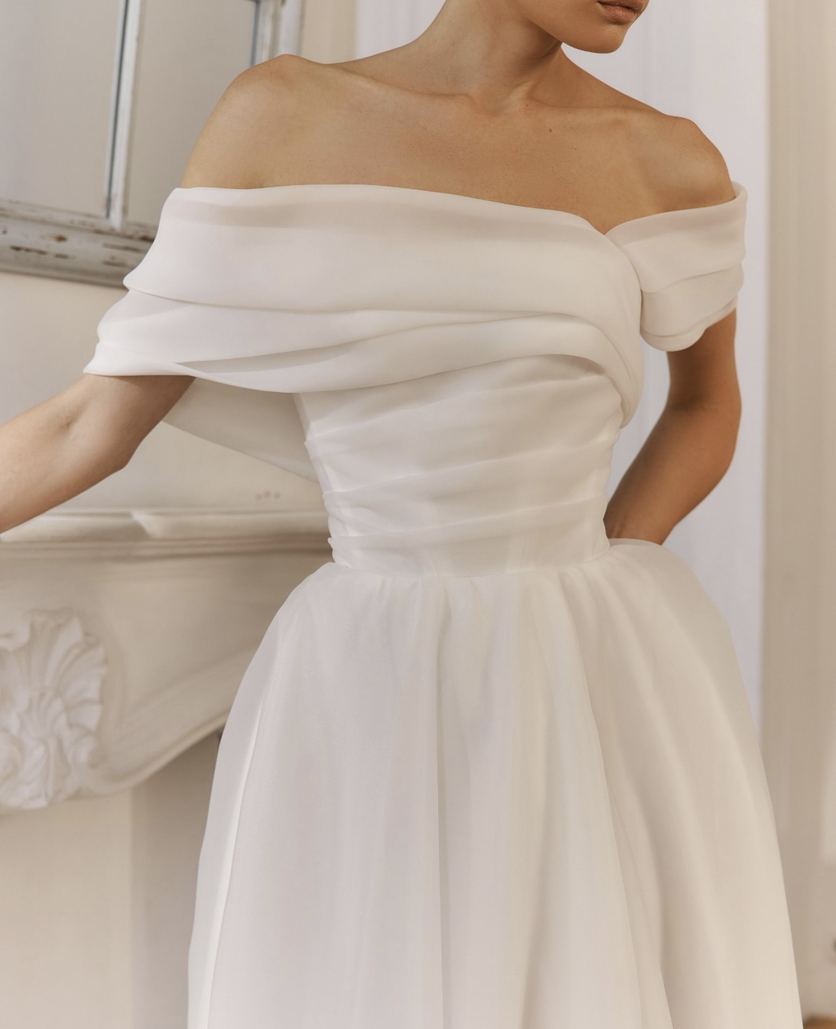 Свадебное платье со спущенными плечами Ростов