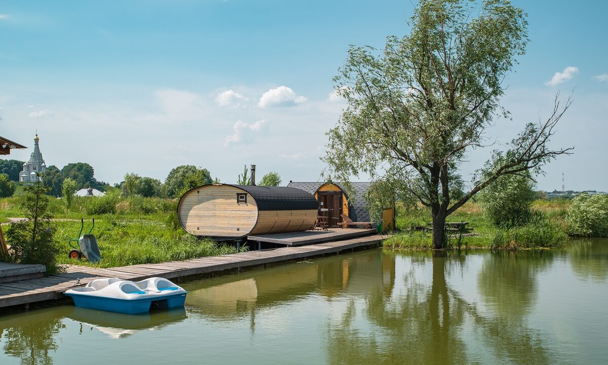 Домик с большой баней и купелью в глэмпинге Подмосковье