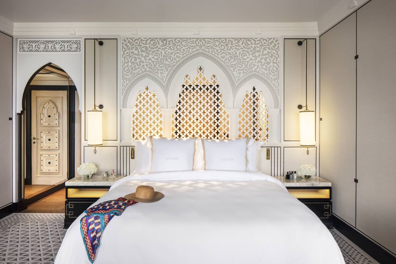 Jumeirah Burj Al Arab — легендарный отель-парус в Дубае