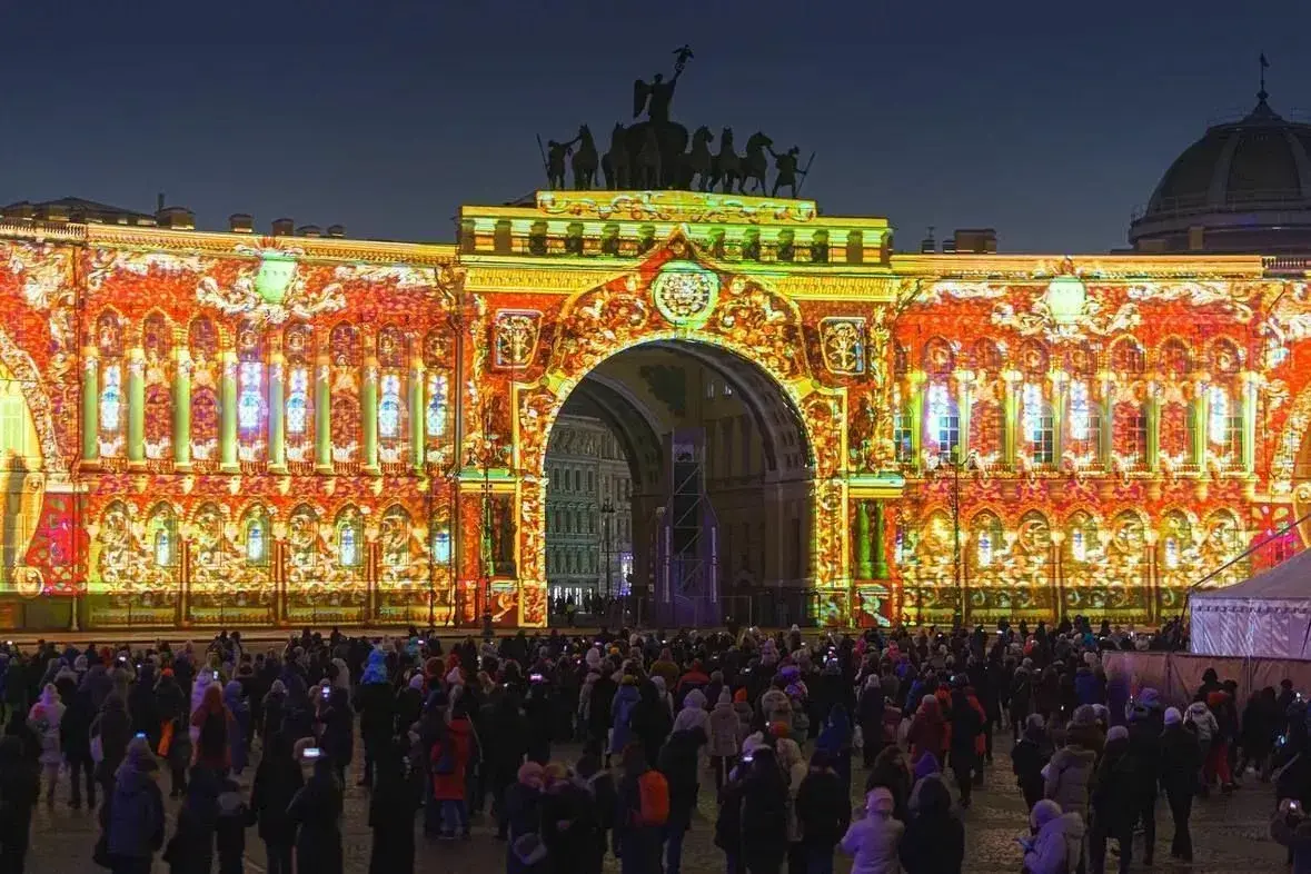 Новый год на Дворцовой площади 2026 программа световое шоу