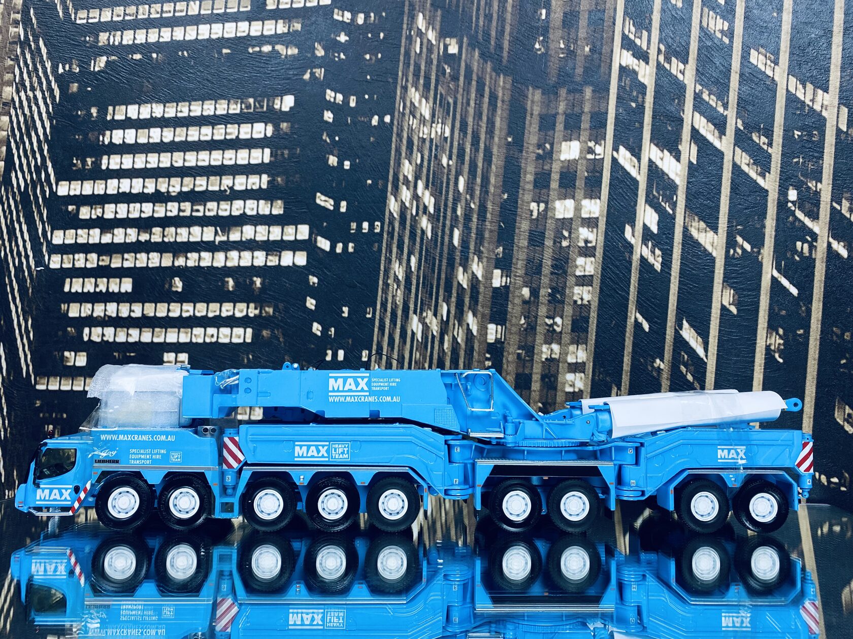 Купить масштабную модель автокрана Либхер LTM 11200 9.1 Max Cranes