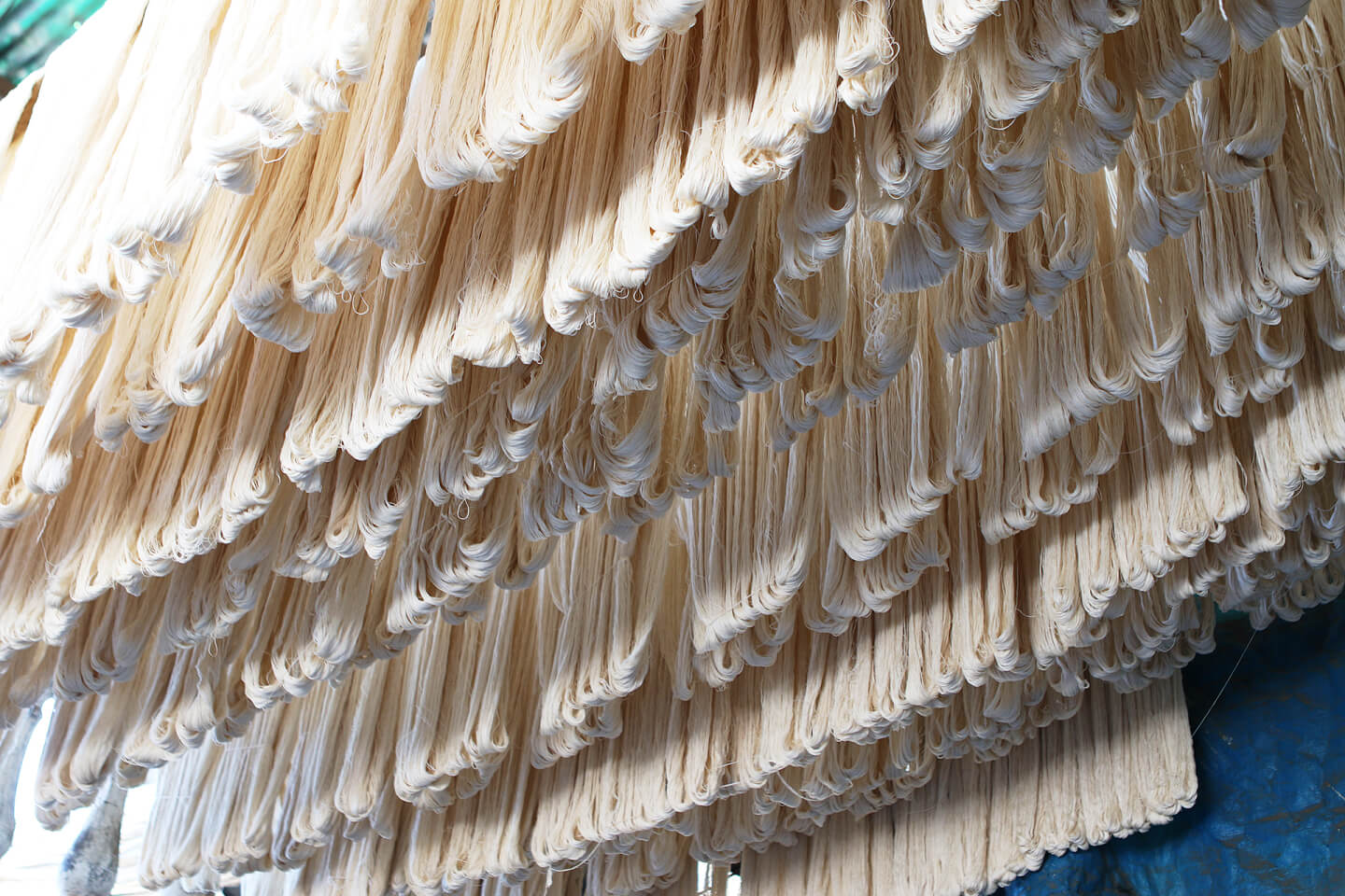 Подготовка шерсти к покраске. Сан-Андрес-Хекуль (San Andrés Xecul), департамент Тотоникапан, майя-киче, 2018.