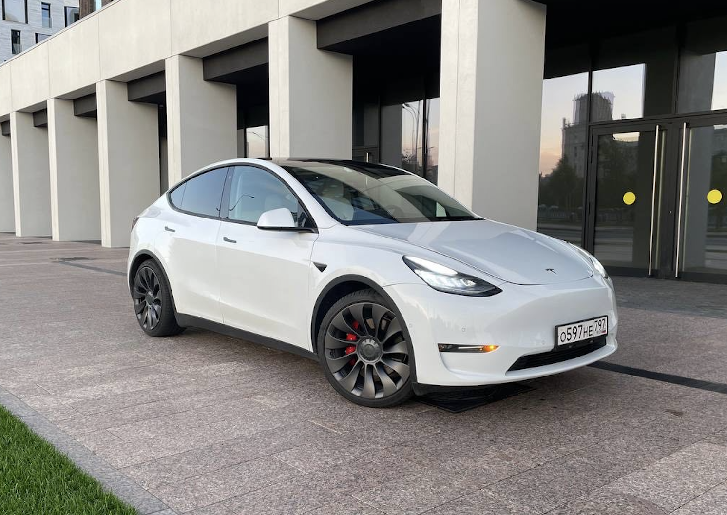 Tesla Model X White