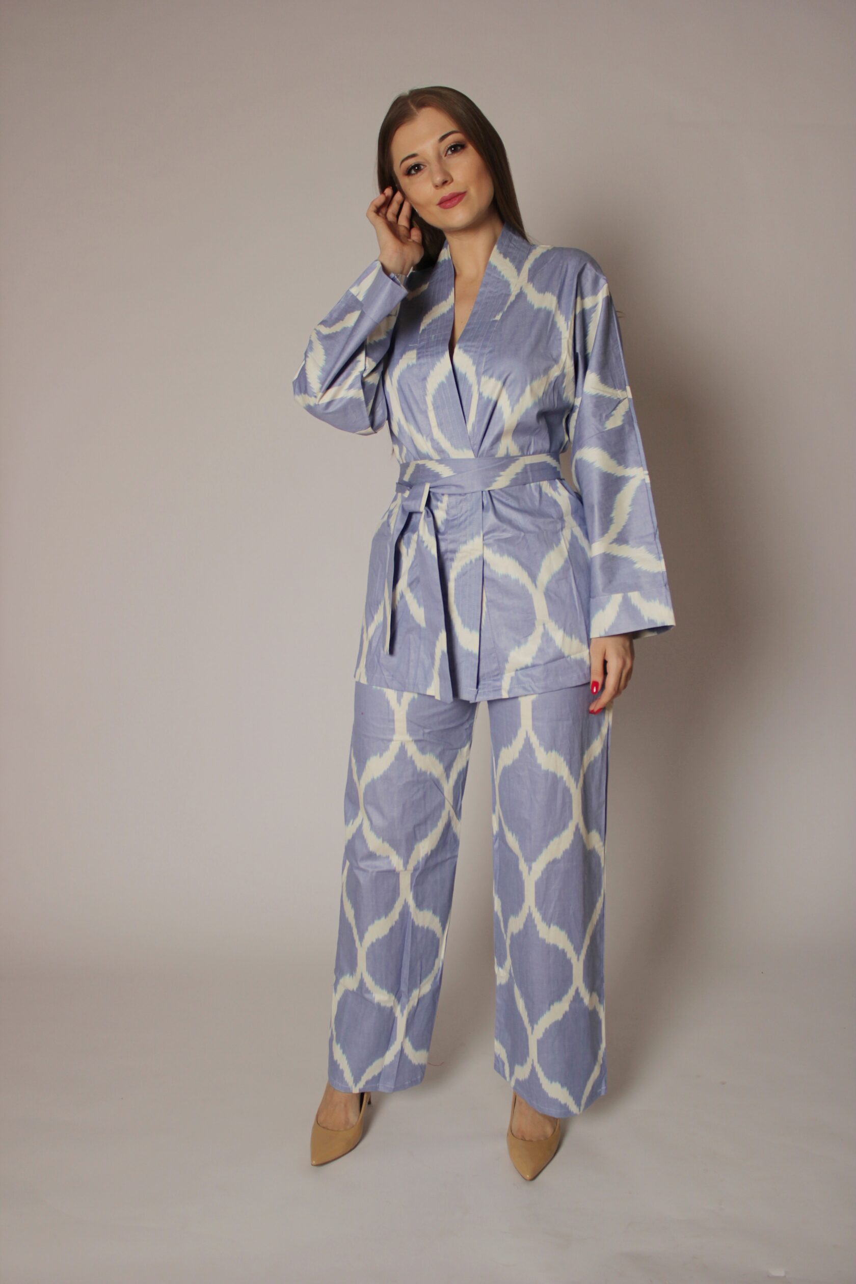 Халат, кимоно, костюм женский. Купить в магазине navigatore. На сайте, озон (ozon), маркете. В москве, спб, по всей россии. Красивый, модный, пляжный, удобный, домашний (home), турецкий, узбесккий, премиум, натуральный, восточный, лиловый.