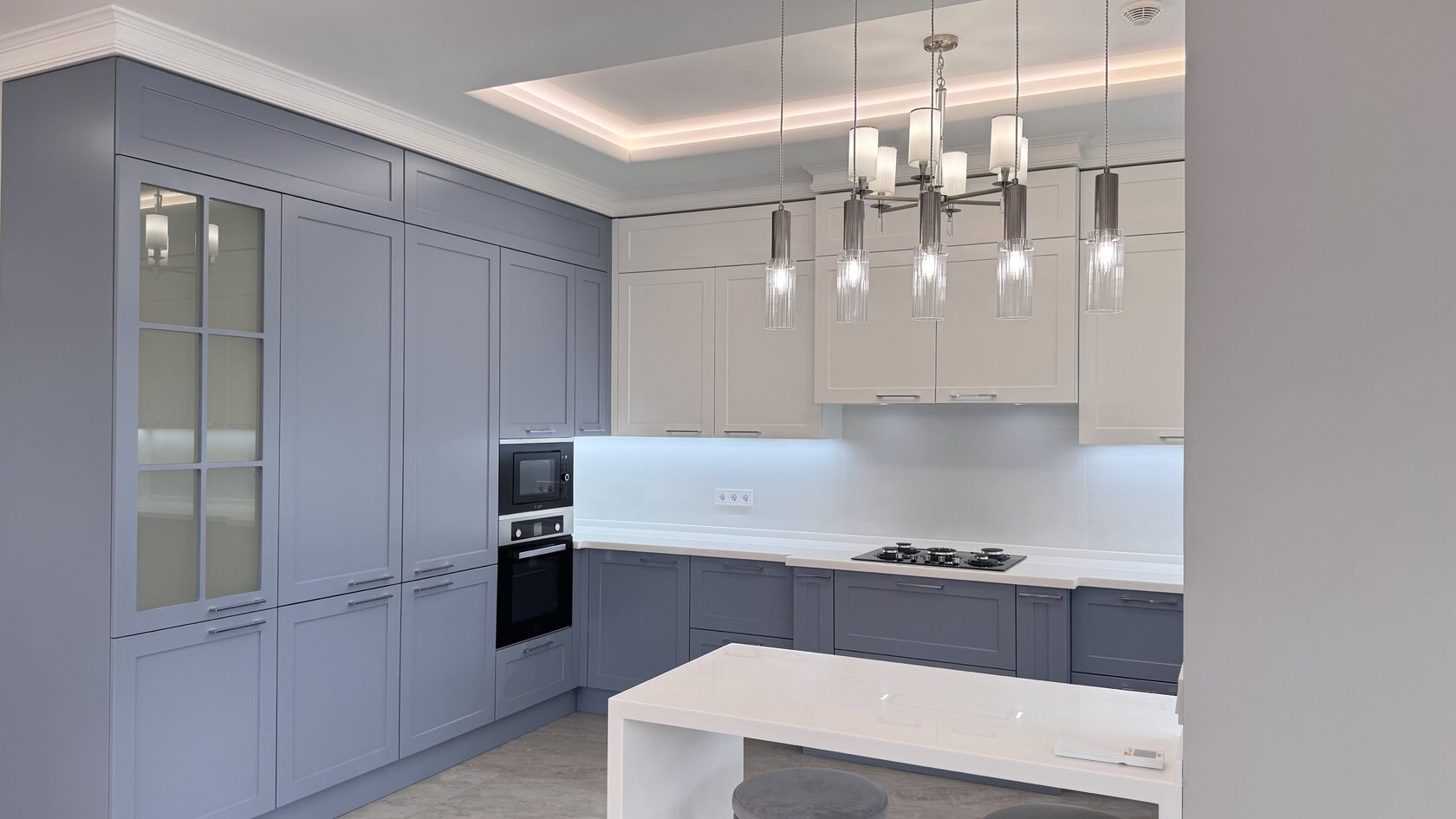 Кухня в стиле неоклассика на заказ — частный дом, Краснодарский край