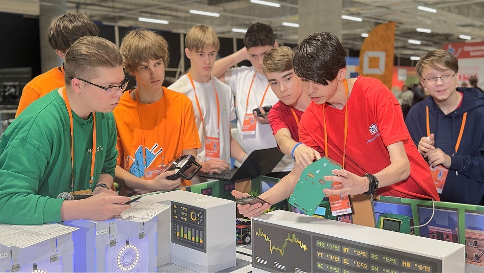 МГБот на фестивале «Робофинист 2025»