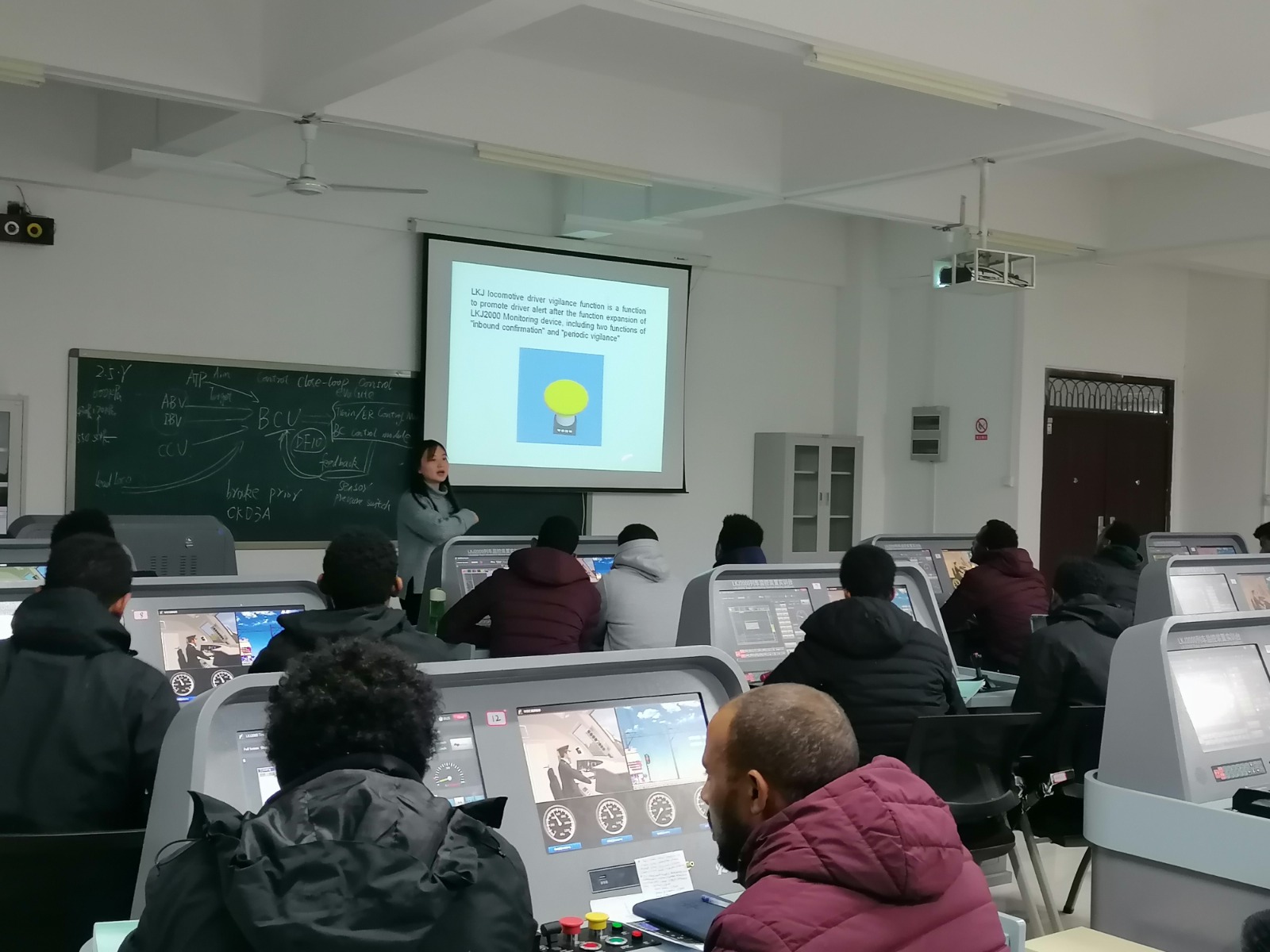 Практическое занятие студентов в Китае