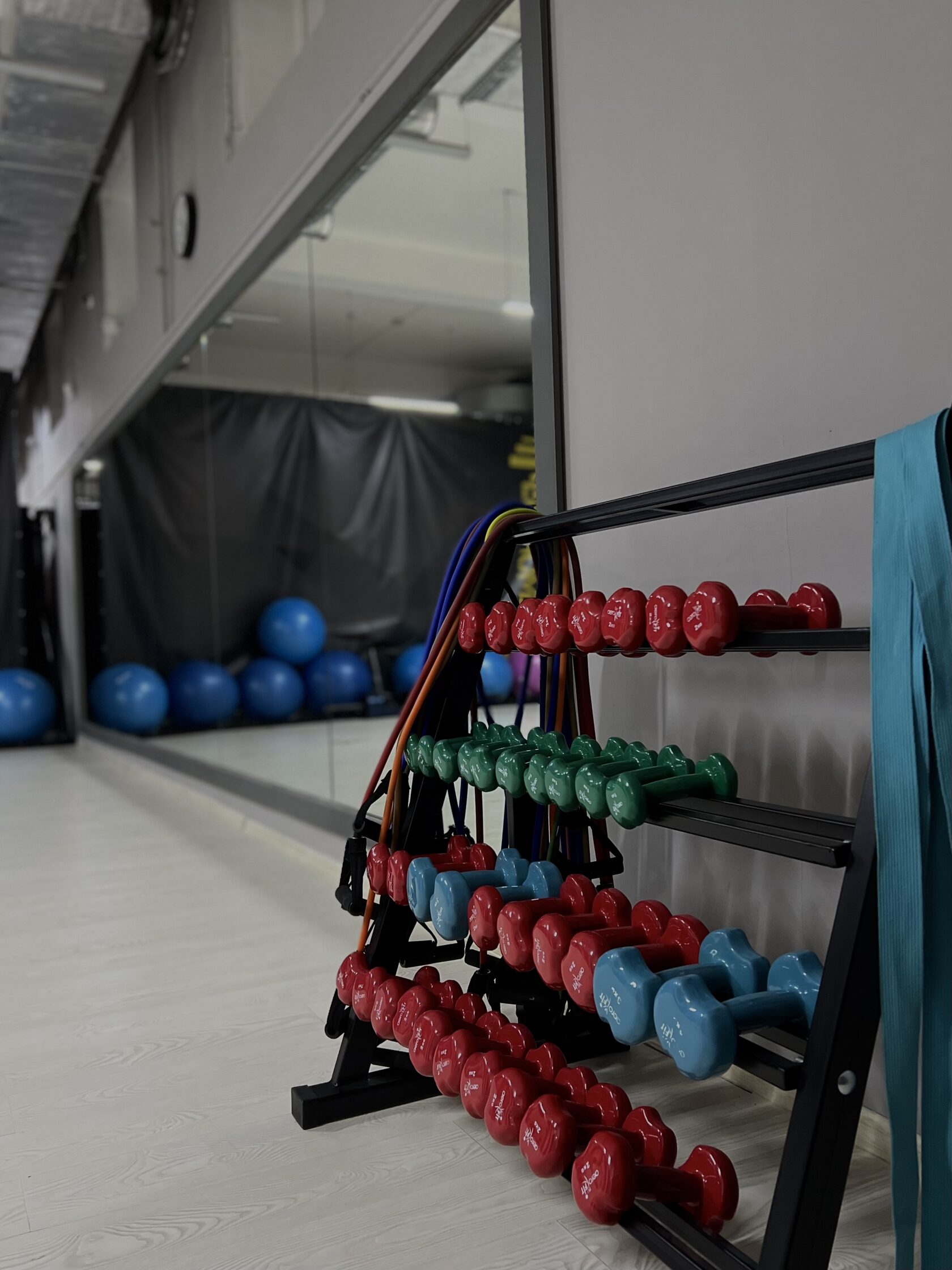 Фитнес октябрьское поле